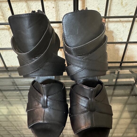 NEW NWOT Bumper Black Shoes zip back wrap around CUTE 4 in heel Sz: 6.5 - Picture 5 of 8